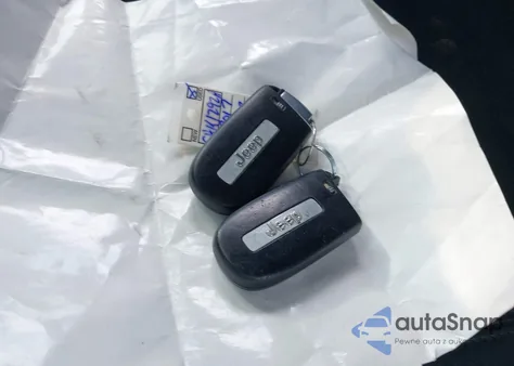 2017 Jeep Grand Cherokee Altitude 4X4 из США, поврежденный, VIN 1C4RJFAG6HC718410